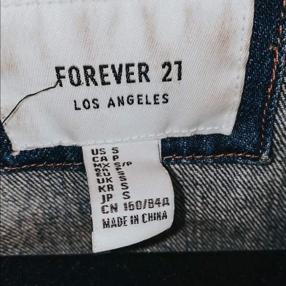 trendy denim jean jacket - Picture 2 of 3